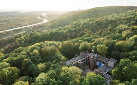 Forest Hotel